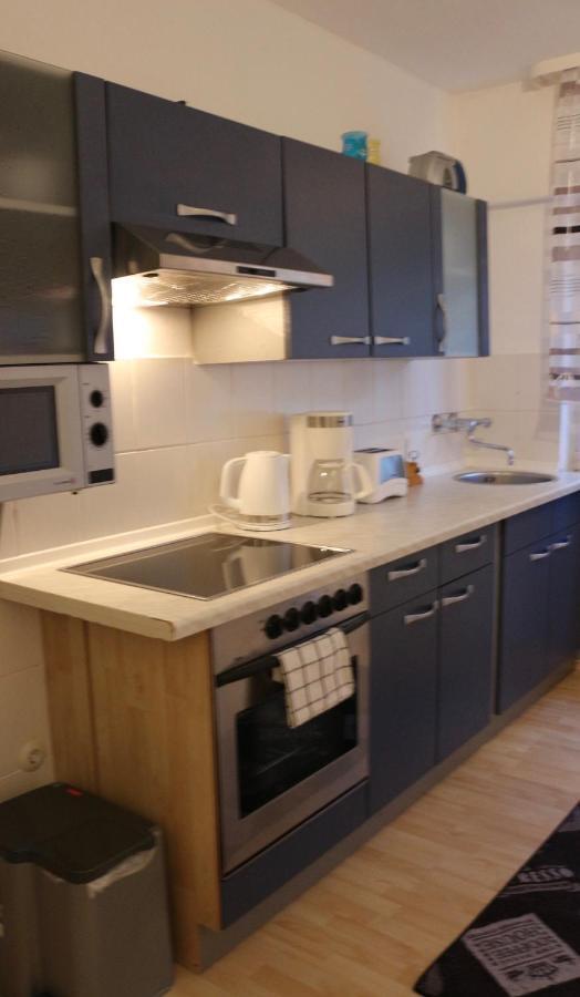 Appartment In Walldorf Mit Schlafzimmer, Kueche Und Bad Buitenkant foto